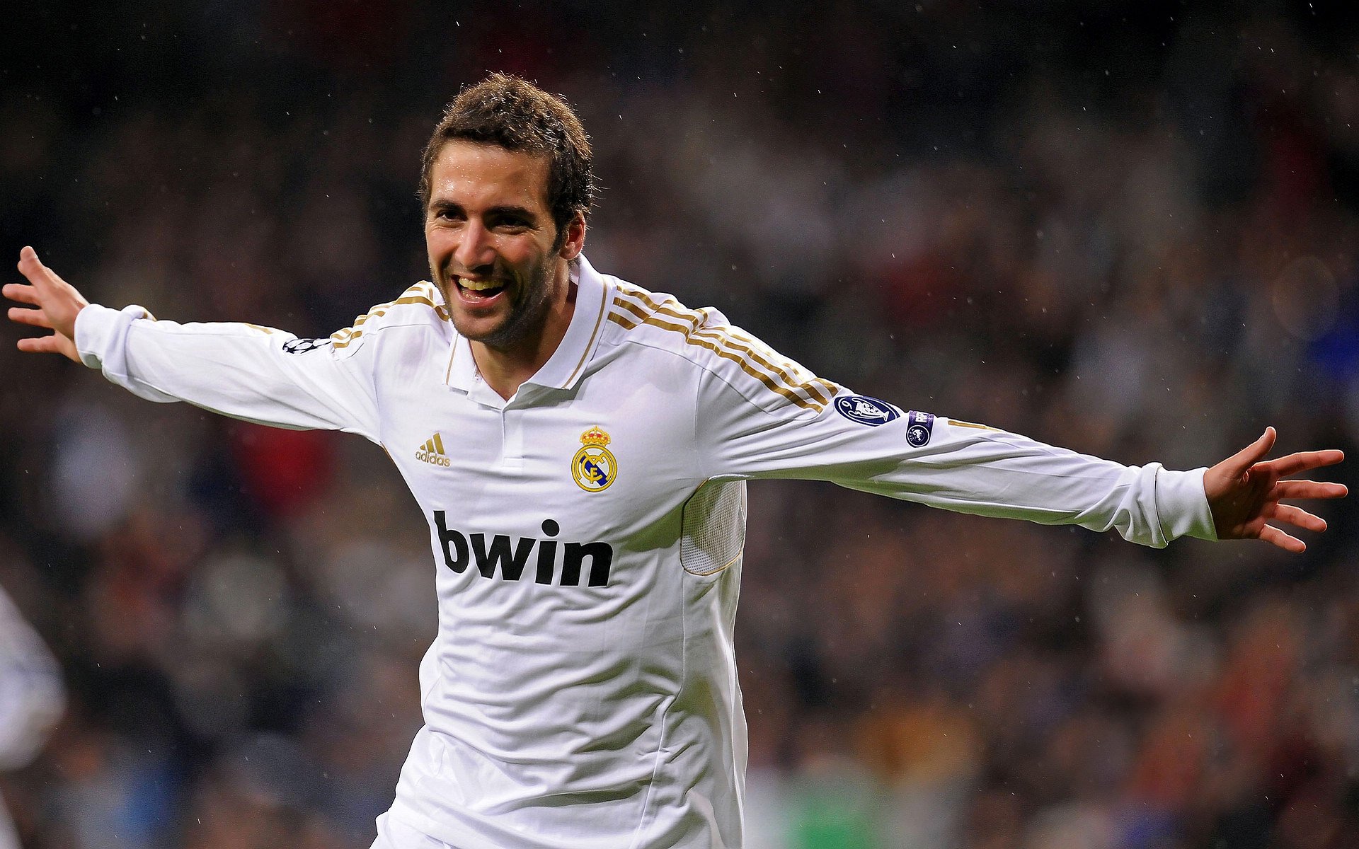 “家庭DIY障碍赛道日” 利用家中物品搭建安全赛道